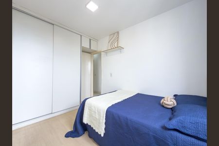 Apartamento à venda com 64m², 3 quartos e 1 vaga Apartamento à venda com 64m², 3 quartos e 1 vagaQuarto 2