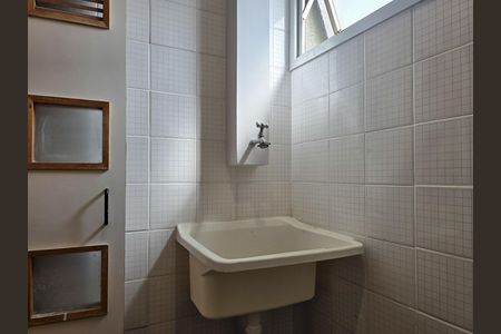 Apartamento à venda com 80m², 1 quarto e 2 vagas Apartamento à venda com 80m², 1 quarto e 2 vagasÁrea de Serviço