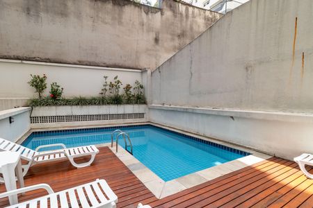 Apartamento à venda com 80m², 1 quarto e 2 vagas Apartamento à venda com 80m², 1 quarto e 2 vagasPiscina