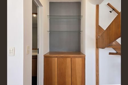 Apartamento à venda com 80m², 1 quarto e 2 vagas Apartamento à venda com 80m², 1 quarto e 2 vagasLavabo
