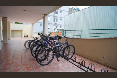 Apartamento à venda com 75m², 3 quartos e 1 vaga Apartamento à venda com 75m², 3 quartos e 1 vagaBicicleta