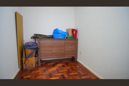 Apartamento à venda com 75m², 3 quartos e 1 vaga Apartamento à venda com 75m², 3 quartos e 1 vagaQuarto 3 serviço