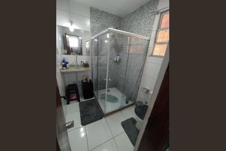 Banheiro  de casa para alugar com 2 quartos, 88m² em Parque Pauliceia, Duque de Caxias