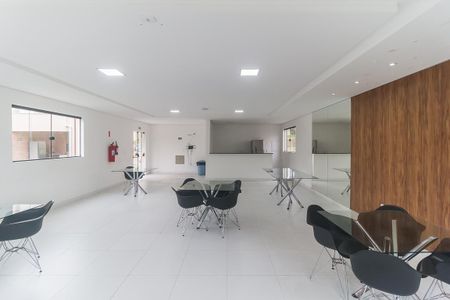 Apartamento para alugar com 248m², 2 quartos e 1 vaga Apartamento para alugar com 248m², 2 quartos e 1 vagaÁrea comum - Salão de festas
