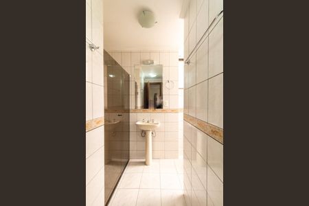 Casa para alugar com 250m², 3 quartos e 5 vagas Casa para alugar com 250m², 3 quartos e 5 vagasBanheiro Social