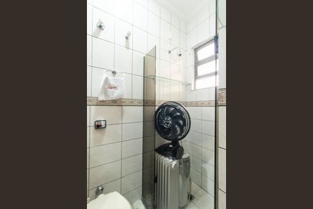 Casa para alugar com 250m², 3 quartos e 5 vagas Casa para alugar com 250m², 3 quartos e 5 vagasBanheiro da Suite 2