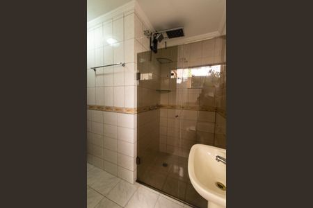 Casa para alugar com 250m², 3 quartos e 5 vagas Casa para alugar com 250m², 3 quartos e 5 vagasBanheiro Social