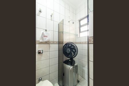 Casa para alugar com 250m², 3 quartos e 5 vagas Casa para alugar com 250m², 3 quartos e 5 vagasBanheiro da Suite 2