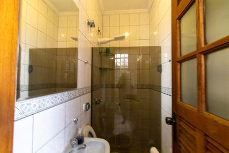 Casa para alugar com 250m², 3 quartos e 5 vagas Casa para alugar com 250m², 3 quartos e 5 vagasBanheiro de Serviço