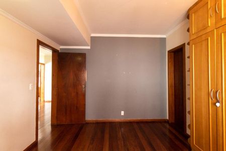 Casa para alugar com 250m², 3 quartos e 5 vagas Casa para alugar com 250m², 3 quartos e 5 vagasQuarto 2 Suite 2