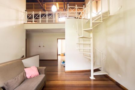 Casa para alugar com 250m², 3 quartos e 5 vagas Casa para alugar com 250m², 3 quartos e 5 vagasSala 2