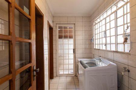 Casa para alugar com 250m², 3 quartos e 5 vagas Casa para alugar com 250m², 3 quartos e 5 vagasÁrea de Serviço