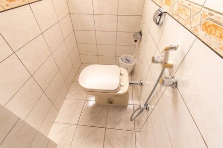 Casa para alugar com 250m², 3 quartos e 5 vagas Casa para alugar com 250m², 3 quartos e 5 vagasBanheiro Social