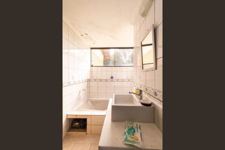 Casa para alugar com 250m², 3 quartos e 5 vagas Casa para alugar com 250m², 3 quartos e 5 vagasBanheiro da Suite 1