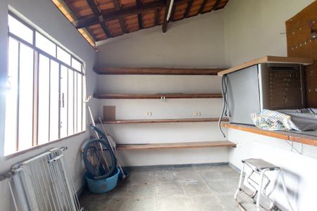 Casa para alugar com 250m², 3 quartos e 5 vagas Casa para alugar com 250m², 3 quartos e 5 vagasQuarto da Edicula
