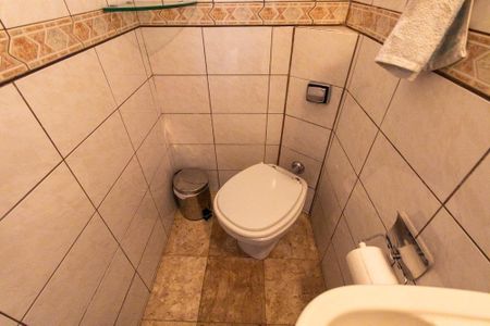 Casa para alugar com 250m², 3 quartos e 5 vagas Casa para alugar com 250m², 3 quartos e 5 vagasLavabo 2