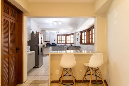 Casa para alugar com 250m², 3 quartos e 5 vagas Casa para alugar com 250m², 3 quartos e 5 vagasCozinha