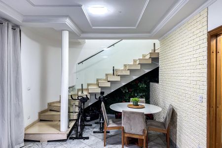 Casa para alugar com 500m², 4 quartos e sem vaga Casa para alugar com 500m², 4 quartos e sem vagaSala de Jantar