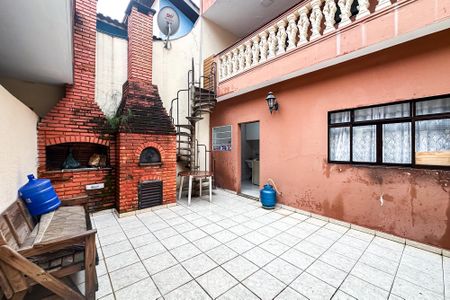 Casa para alugar com 500m², 4 quartos e sem vaga Casa para alugar com 500m², 4 quartos e sem vagaQuintal