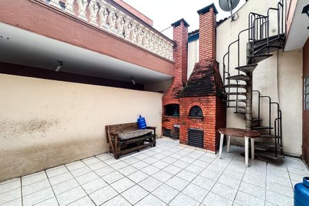 Casa para alugar com 500m², 4 quartos e sem vaga Casa para alugar com 500m², 4 quartos e sem vagaQuintal