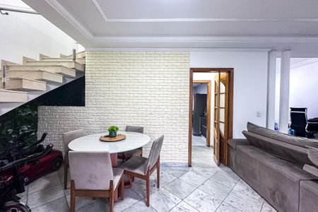 Casa para alugar com 500m², 4 quartos e sem vaga Casa para alugar com 500m², 4 quartos e sem vagaSala de Jantar