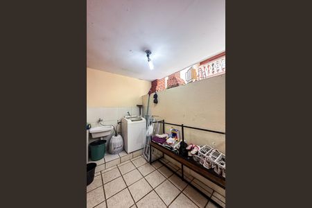 Casa para alugar com 500m², 4 quartos e sem vaga Casa para alugar com 500m², 4 quartos e sem vagaÁrea de Serviço - Casa 2