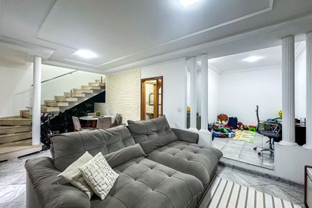 Casa para alugar com 500m², 4 quartos e sem vaga Casa para alugar com 500m², 4 quartos e sem vagaSala