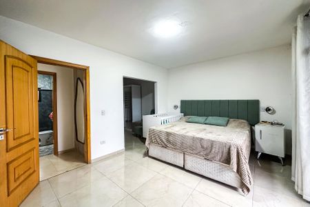 Casa para alugar com 500m², 4 quartos e sem vaga Casa para alugar com 500m², 4 quartos e sem vagaSuíte