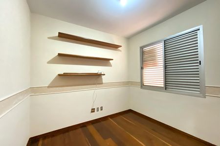 Apartamento à venda com 85m², 3 quartos e 1 vagaQuarto 2