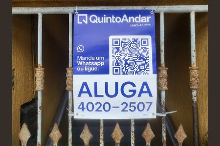 Casa para alugar com 111m², 2 quartos e sem vagaFachada