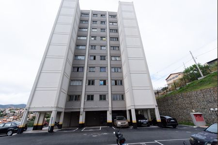 Apartamento à venda com 50m², 2 quartos e 1 vaga Apartamento à venda com 50m², 2 quartos e 1 vagaFachada do bloco