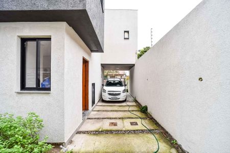 Casa à venda com 132m², 3 quartos e 2 vagas Casa à venda com 132m², 3 quartos e 2 vagasGaragem