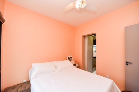 Casa à venda com 132m², 3 quartos e 2 vagas Casa à venda com 132m², 3 quartos e 2 vagasQuarto 1