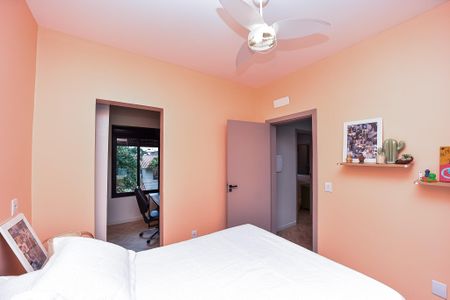 Casa à venda com 132m², 3 quartos e 2 vagas Casa à venda com 132m², 3 quartos e 2 vagasQuarto 1