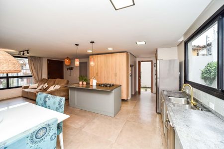 Casa à venda com 132m², 3 quartos e 2 vagas Casa à venda com 132m², 3 quartos e 2 vagasCozinha