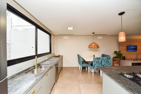 Casa à venda com 132m², 3 quartos e 2 vagas Casa à venda com 132m², 3 quartos e 2 vagasCozinha