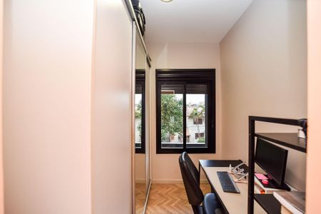 Casa à venda com 132m², 3 quartos e 2 vagas Casa à venda com 132m², 3 quartos e 2 vagasCloset do Quarto 1