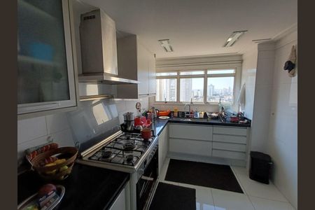 Apartamento à venda com 204m², 4 quartos e 3 vagas