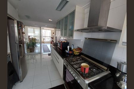 Apartamento à venda com 204m², 4 quartos e 3 vagas