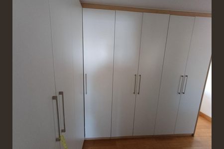 Apartamento à venda com 204m², 4 quartos e 3 vagas
