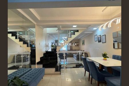 Casa à venda com 87m², 3 quartos e 2 vagas