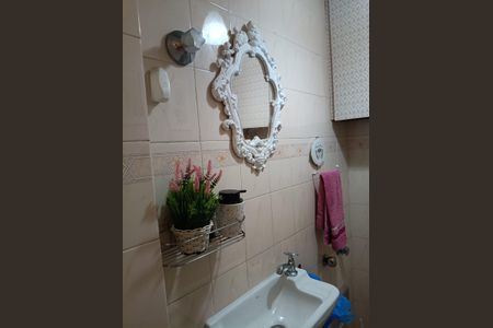 Casa de condomínio à venda com 90m², 3 quartos e 2 vagas Casa de condomínio à venda com 90m², 3 quartos e 2 vagasBanheiro