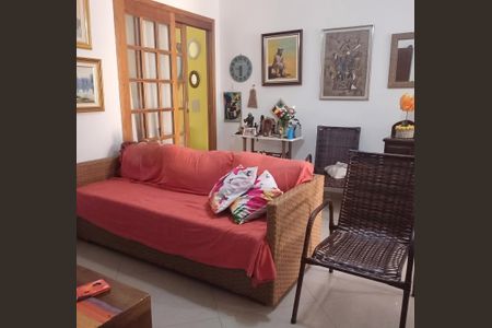 Casa de condomínio à venda com 90m², 3 quartos e 2 vagas Casa de condomínio à venda com 90m², 3 quartos e 2 vagasSala