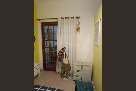 Casa de condomínio à venda com 90m², 3 quartos e 2 vagas Casa de condomínio à venda com 90m², 3 quartos e 2 vagasQuarto