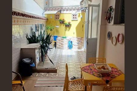 Casa de condomínio à venda com 90m², 3 quartos e 2 vagas Casa de condomínio à venda com 90m², 3 quartos e 2 vagasÁrea externa