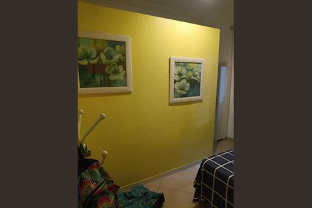 Casa de condomínio à venda com 90m², 3 quartos e 2 vagas Casa de condomínio à venda com 90m², 3 quartos e 2 vagasQuarto