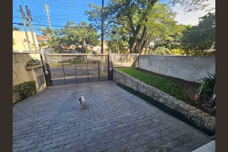 Casa à venda com 223m², 4 quartos e 4 vagas