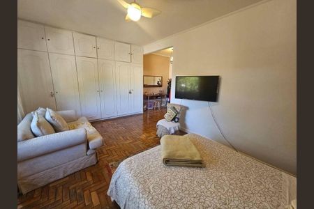 Casa à venda com 223m², 4 quartos e 4 vagas