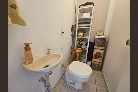 Casa à venda com 223m², 4 quartos e 4 vagas
