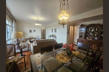 Casa à venda com 223m², 4 quartos e 4 vagas